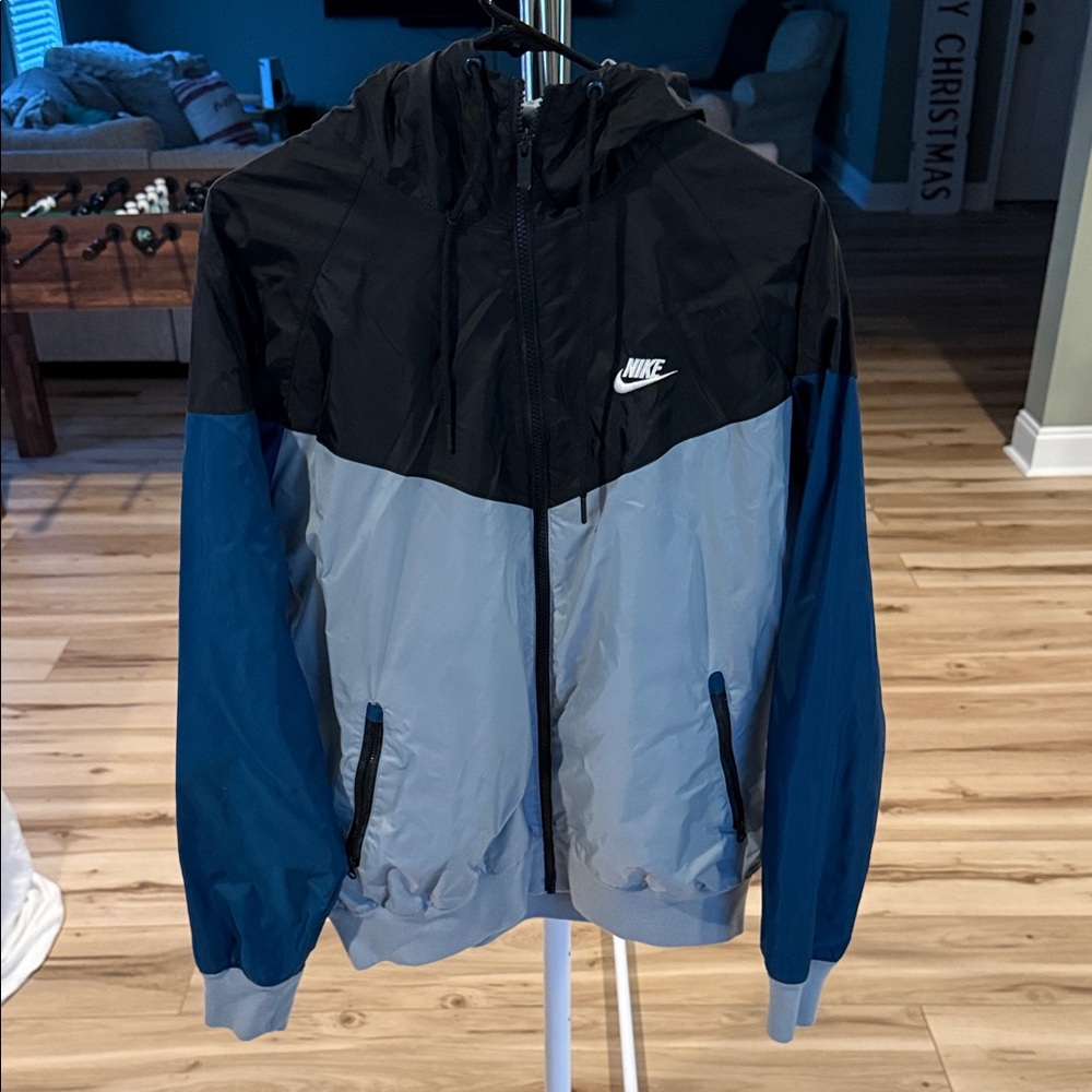Nike Men's Black, Gray, and Blue Windbreaker
